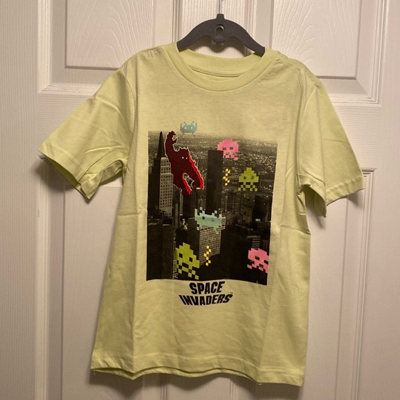 Brand New Space Invaders Short Sleeve Shirt…size Small - Picture 1 of 5